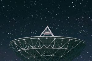 Нові дослідження космосу: екзопланети, гравітаційні хвилі та ранній Всесвіт